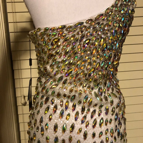 LA FEMME 18700 Gorgeous Dress - Picture 5 of 8